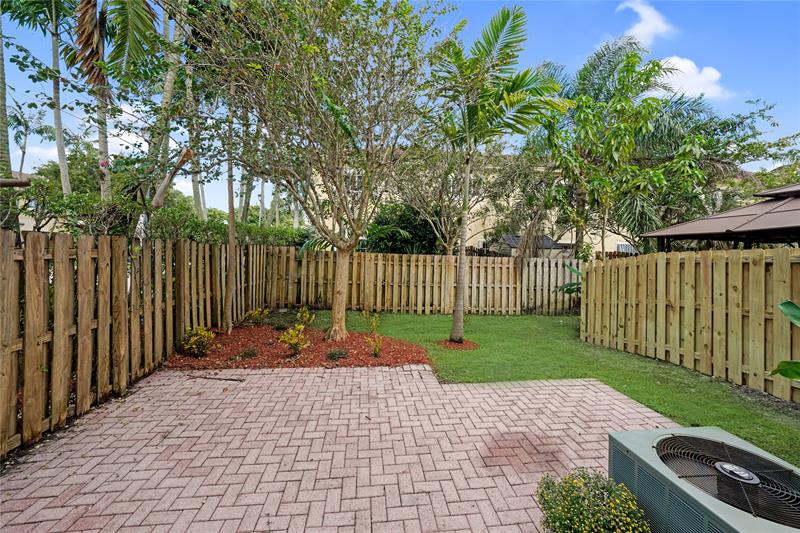 Image 34 of 40 For 4224 Stonecreek Cr  4224