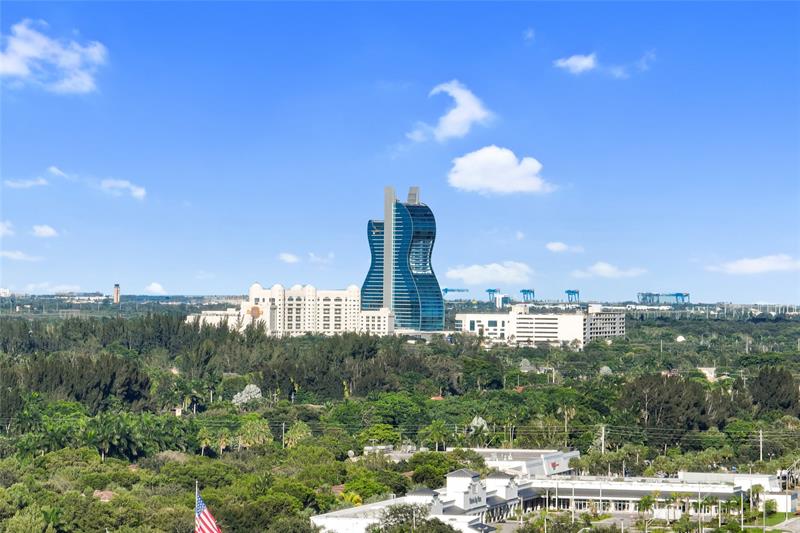 Image 38 of 40 For 4224 Stonecreek Cr  4224