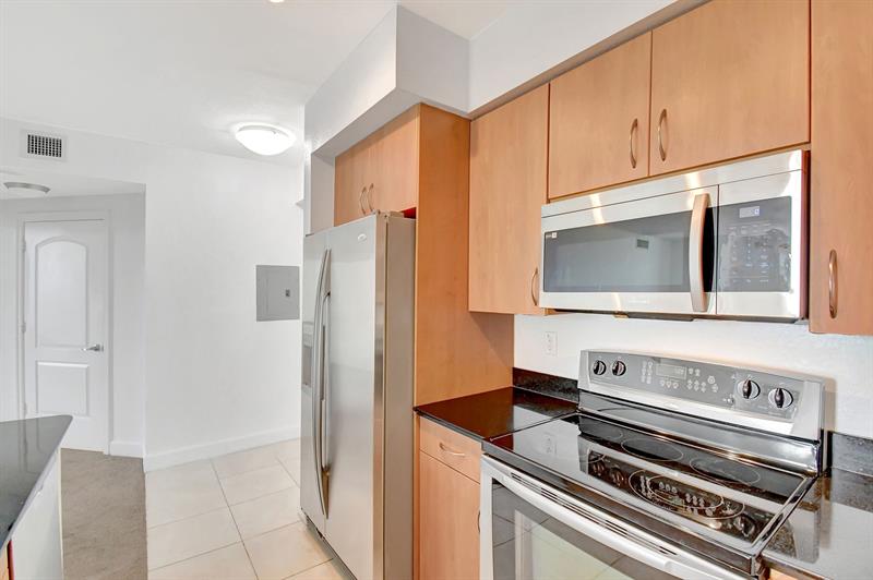 Image 15 of 41 For 1830 Radius Dr  715
