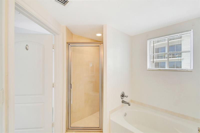 Image 29 of 41 For 1830 Radius Dr  715