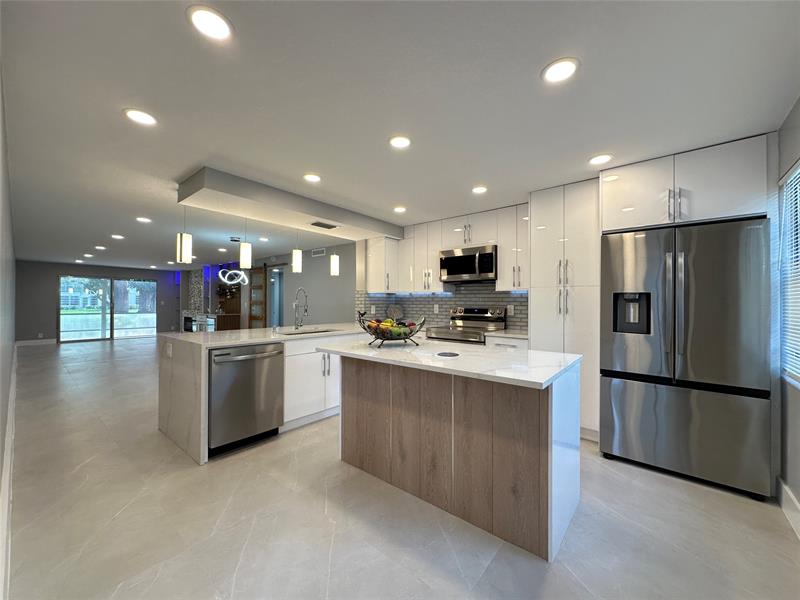 Details for 2002 Granada Dr  M1, Coconut Creek, FL 33066