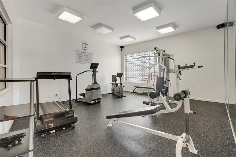 Image 20 of 26 For 1341 3rd Ave  210