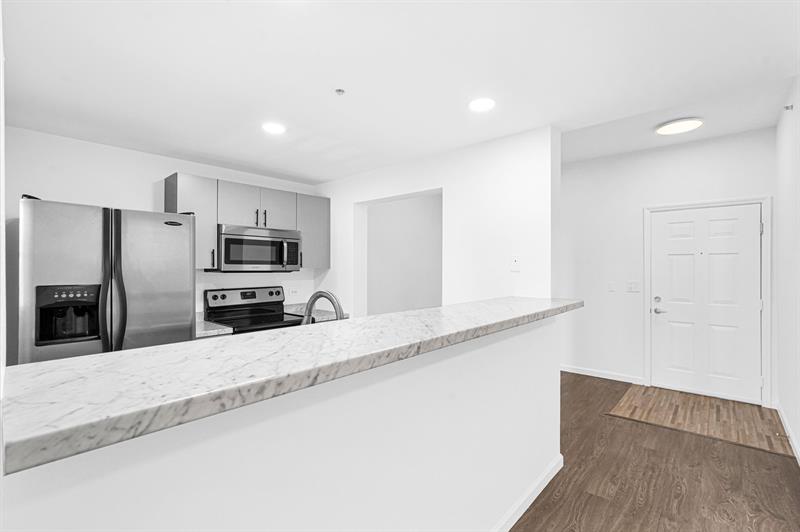 Image 12 of 69 For 533 3rd Ave  230