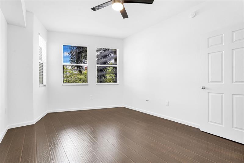 Image 33 of 69 For 533 3rd Ave  230