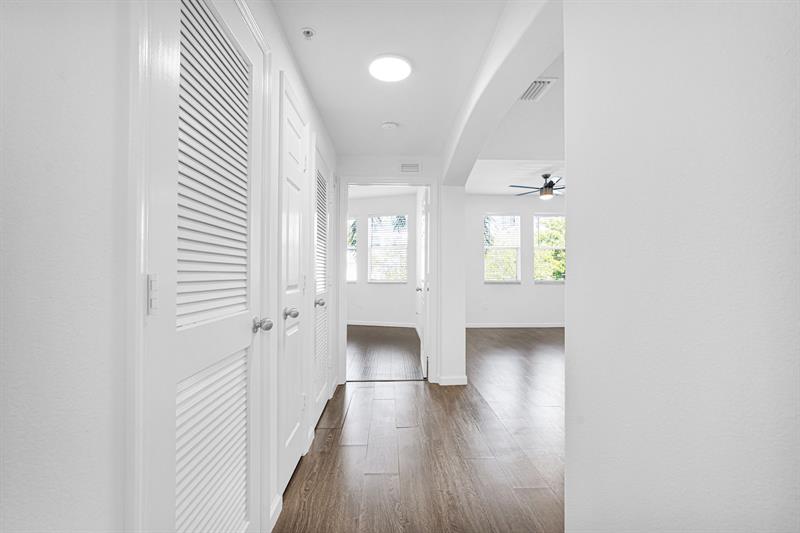 Image 41 of 69 For 533 3rd Ave  230
