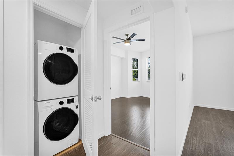 Image 46 of 69 For 533 3rd Ave  230