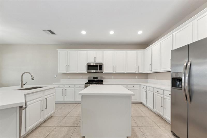 Image 10 of 28 For 103 Devonshire Cir