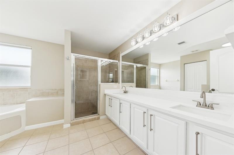 Image 17 of 28 For 103 Devonshire Cir