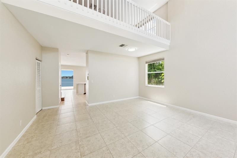 Image 9 of 28 For 103 Devonshire Cir