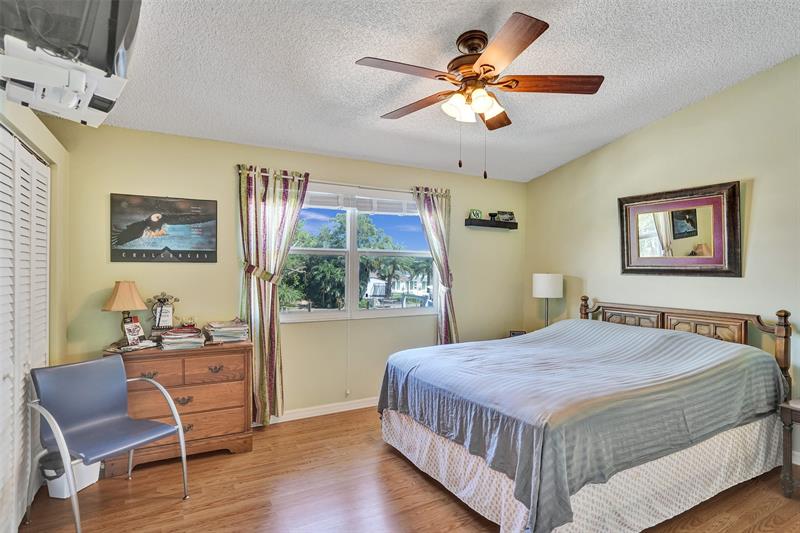 Image 14 of 38 For 2563 15th St  2563