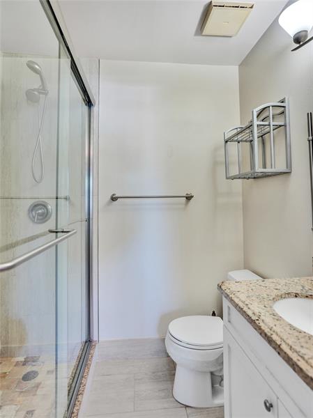 Image 19 of 38 For 2563 15th St  2563