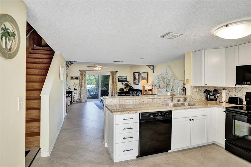 Image 4 of 38 For 2563 15th St  2563