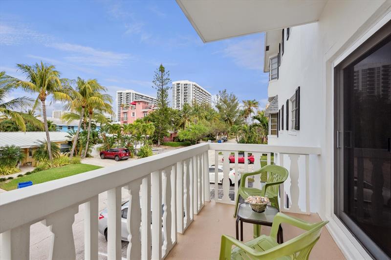 Image 9 of 9 For 424 Riverside Dr  204