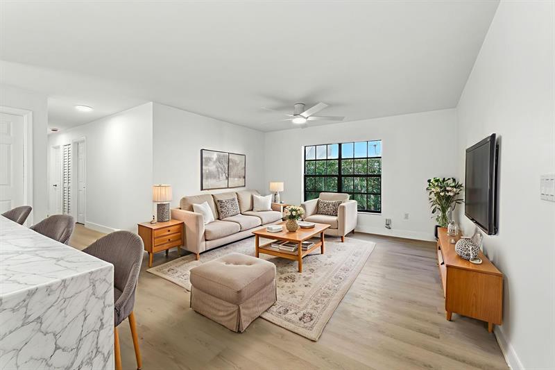 Image 13 of 44 For 1041 Amherst Ave