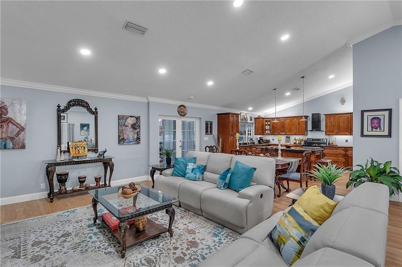 Image 20 of 37 For 7425 14th Ct