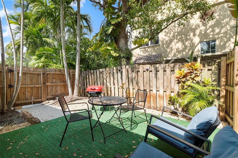 Image 11 of 14 For 1400 4th Ct  1