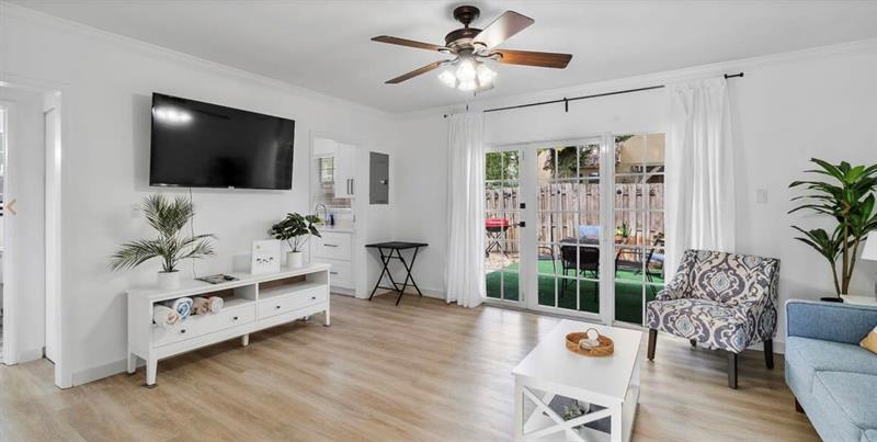 Image 3 of 14 For 1400 4th Ct  1