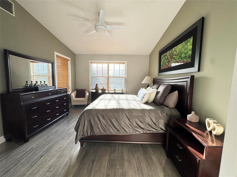 Image 11 of 16 For 303 22 Street  303