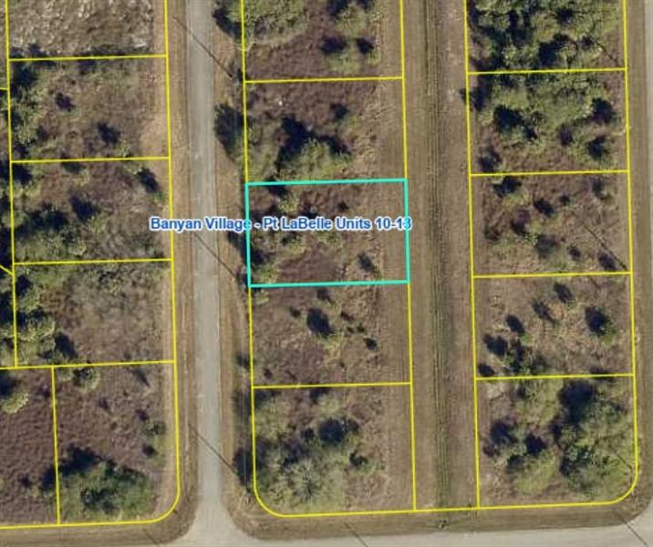 Details for 352 Phoenix Ter, Banyan Village, FL 33935