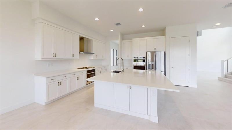 Image 14 of 46 For 8299 Essex Country Club Dr
