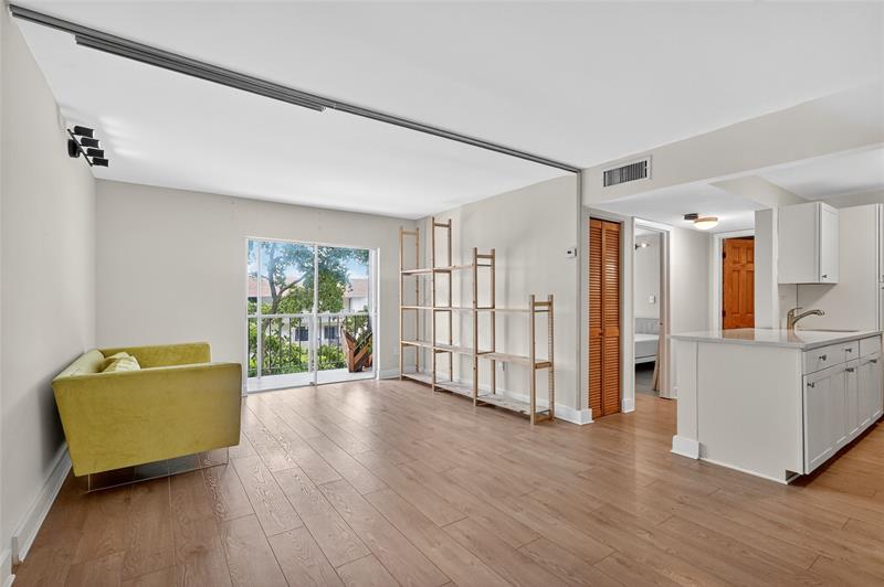 Details for 8950 8th Ave  314, Miami, FL 33138