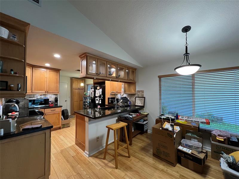 Image 13 of 47 For 8920 Woodside Ct