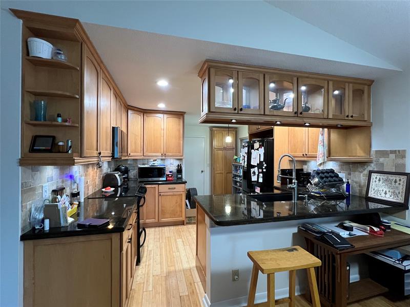 Image 14 of 47 For 8920 Woodside Ct
