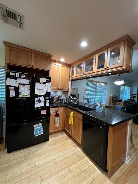 Image 16 of 47 For 8920 Woodside Ct