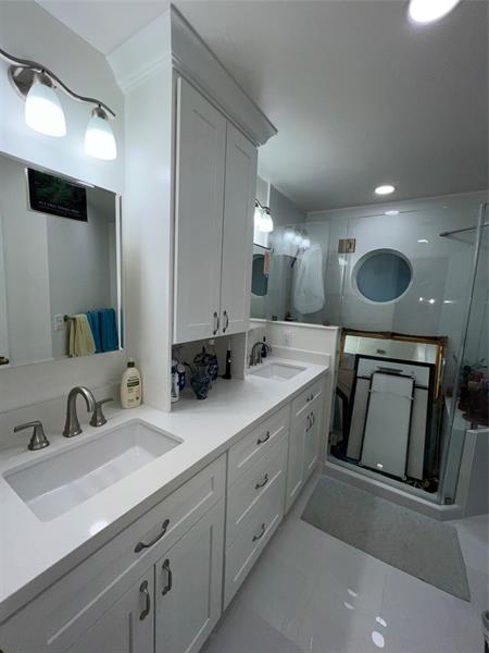 Image 24 of 47 For 8920 Woodside Ct