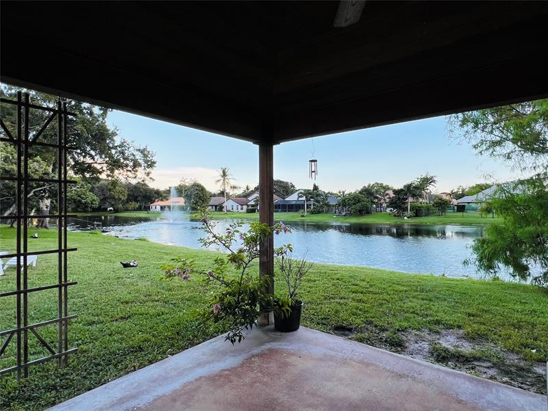 Image 34 of 47 For 8920 Woodside Ct