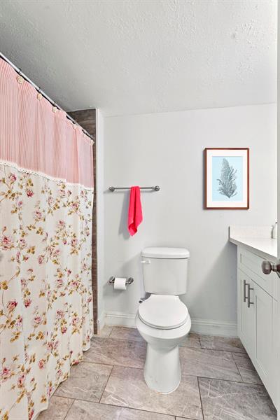 Image 22 of 32 For 4990 Sabal Palm Blvd  306