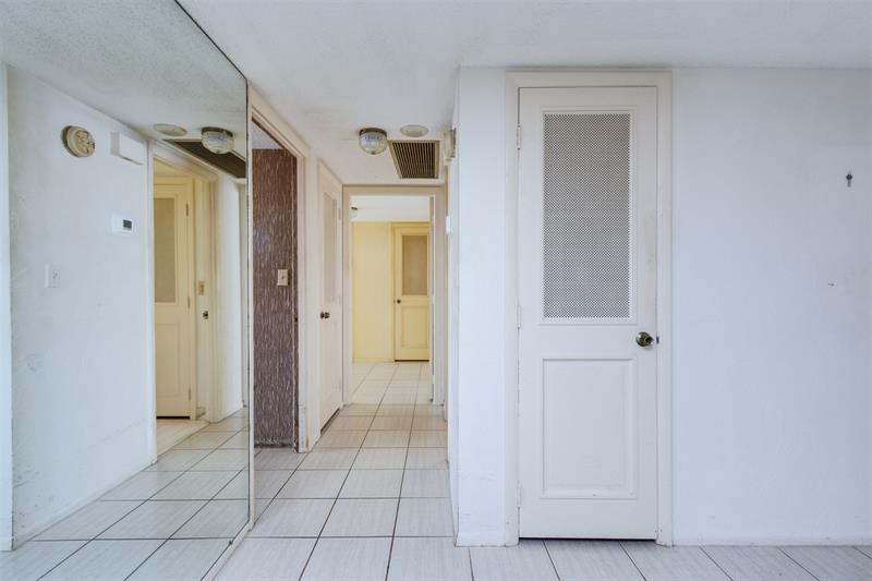 Image 16 of 34 For 4020 Galt Ocean Dr  1404