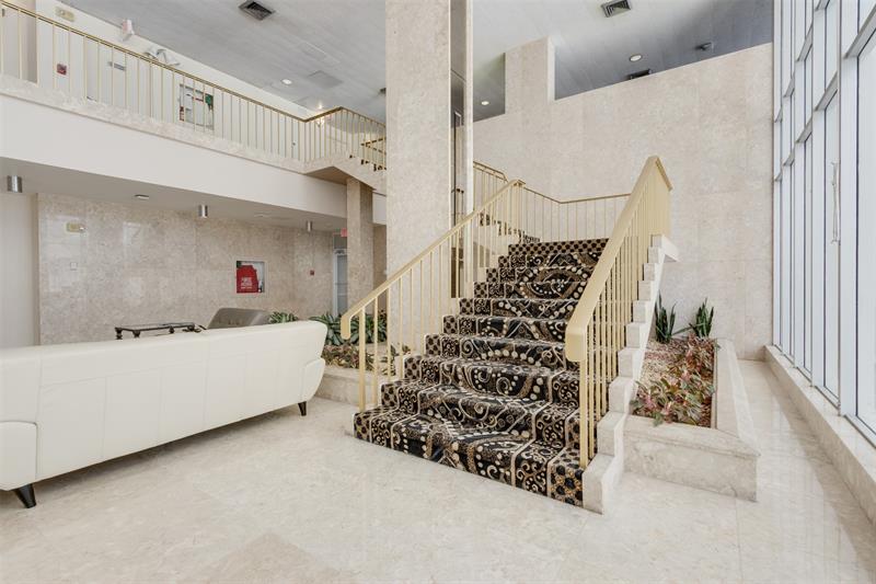 Image 29 of 34 For 4020 Galt Ocean Dr  1404
