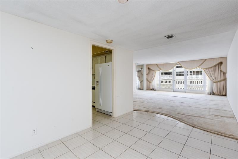 Image 5 of 34 For 4020 Galt Ocean Dr  1404