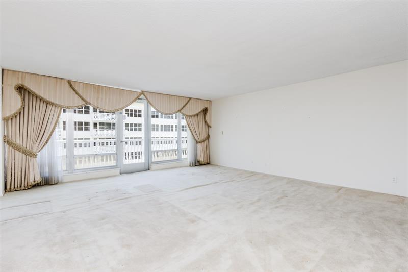 Image 9 of 34 For 4020 Galt Ocean Dr  1404