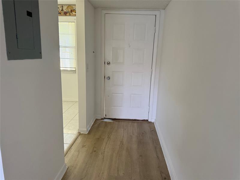 Image 11 of 17 For 13001 15th Ct  106t