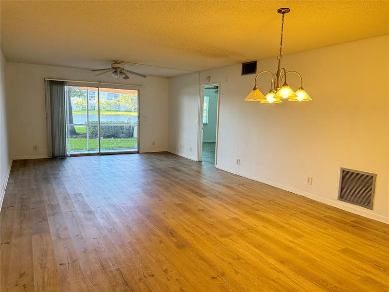 Image 12 of 17 For 13001 15th Ct  106t