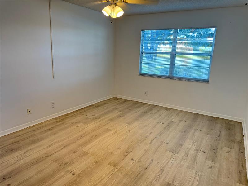 Image 16 of 17 For 13001 15th Ct  106t