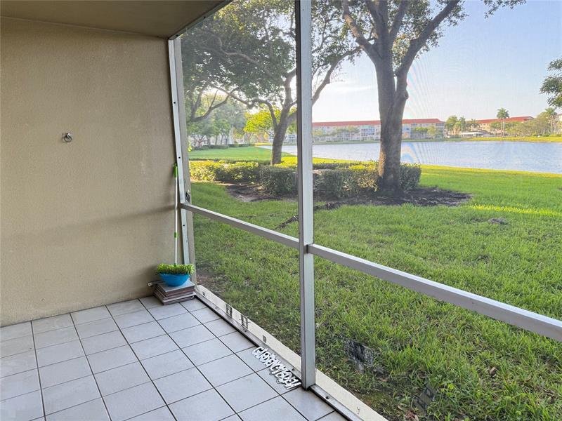 Image 6 of 17 For 13001 15th Ct  106t