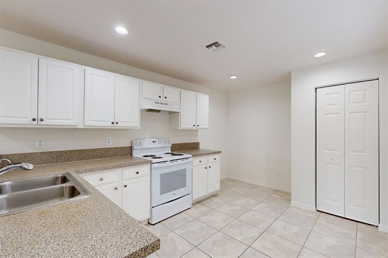Image 13 of 43 For 5563 55th Ter