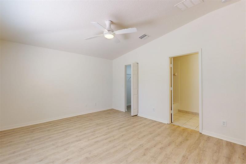Image 18 of 43 For 5563 55th Ter