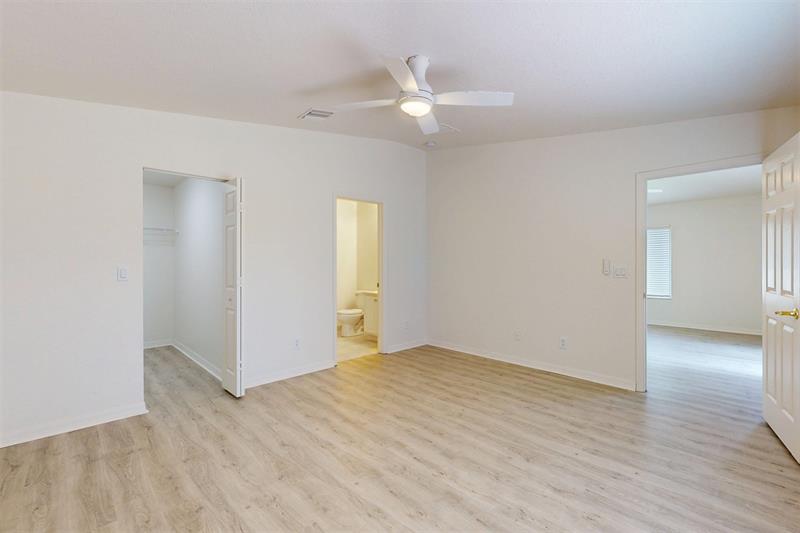 Image 19 of 43 For 5563 55th Ter