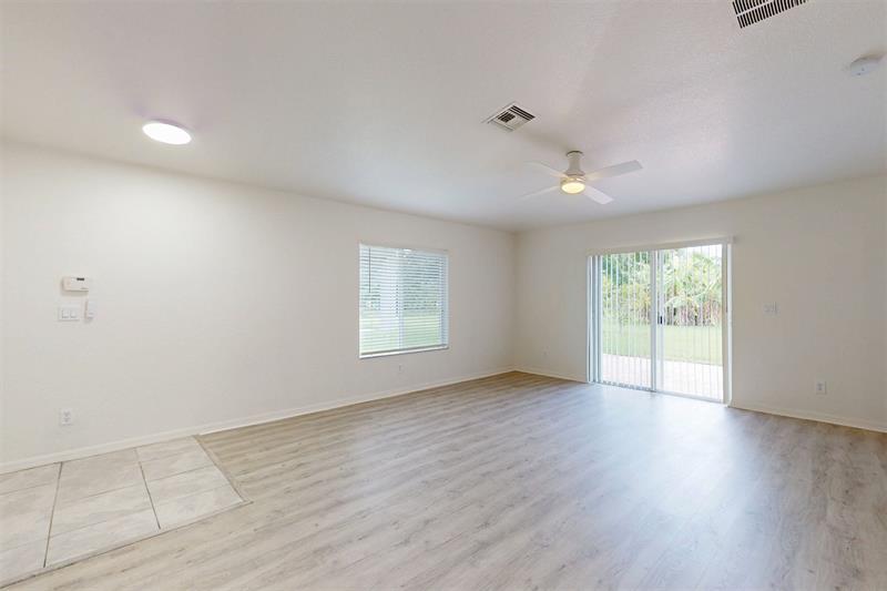 Image 7 of 43 For 5563 55th Ter