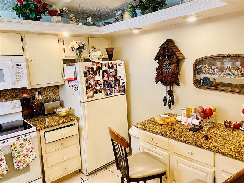 Image 21 of 23 For 7850 Mcnab Road 301