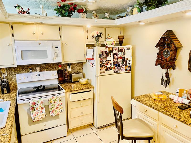 Image 3 of 23 For 7850 Mcnab Road 301