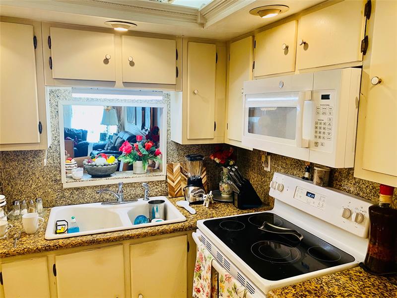 Image 4 of 23 For 7850 Mcnab Road 301