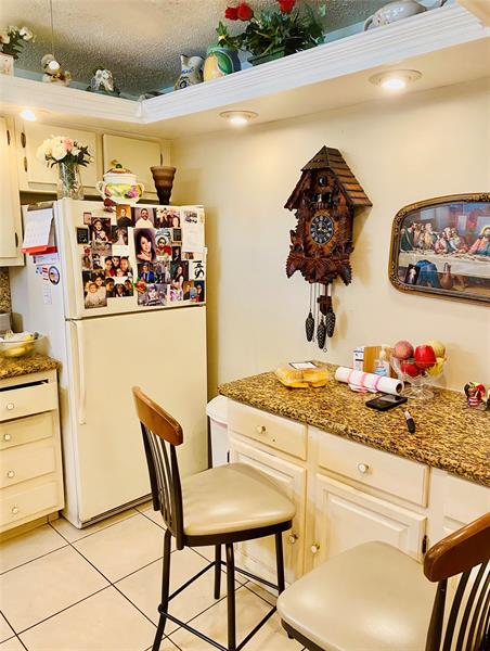 Image 5 of 23 For 7850 Mcnab Road 301