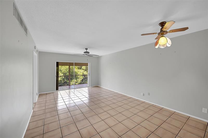 Image 12 of 36 For 1400 55 St  208