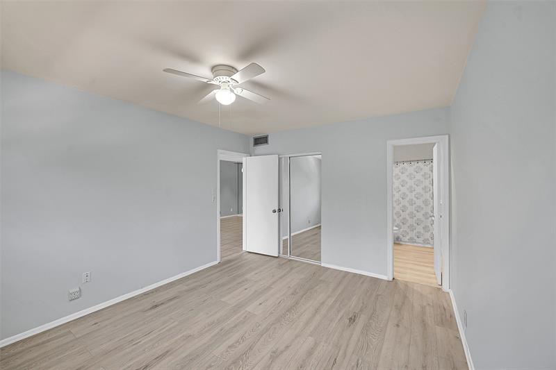Image 17 of 36 For 1400 55 St  208