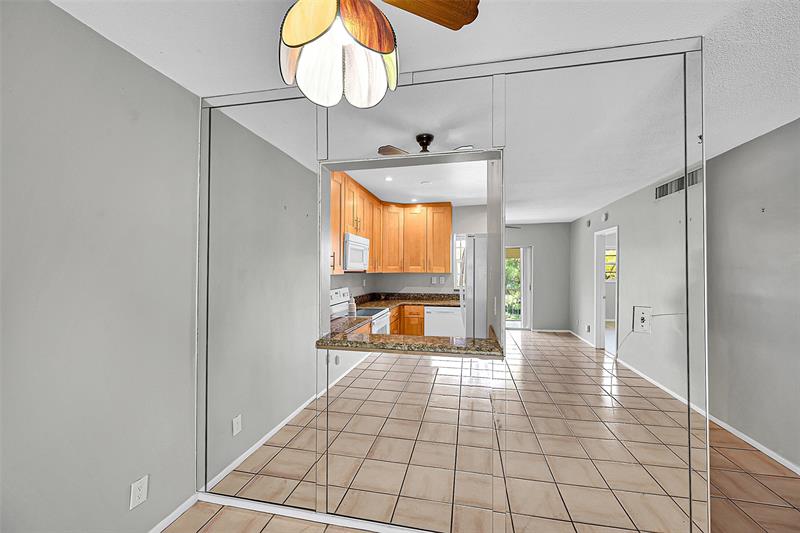 Image 6 of 36 For 1400 55 St  208